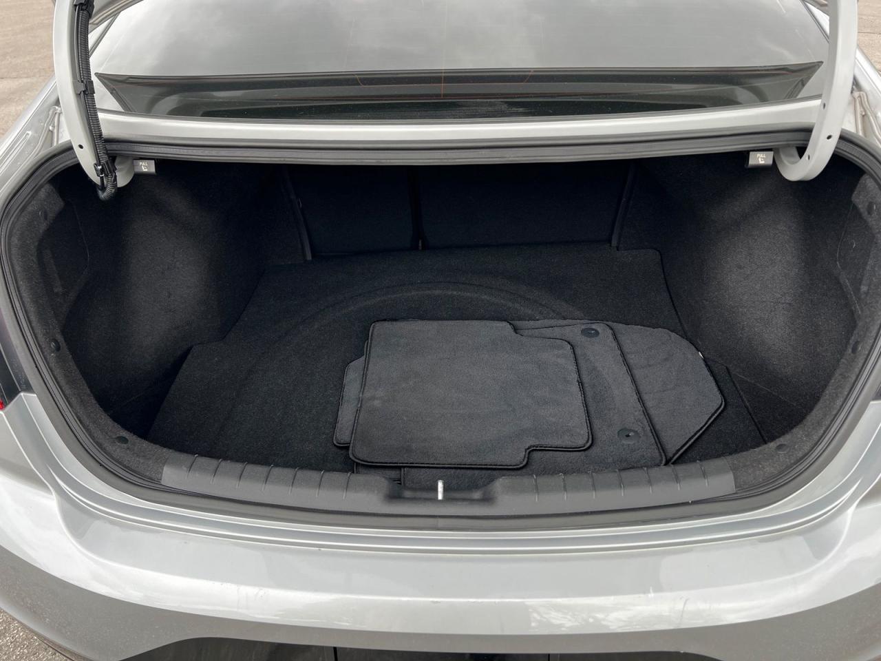 2020 Hyundai Elantra Preferred - Photo #4