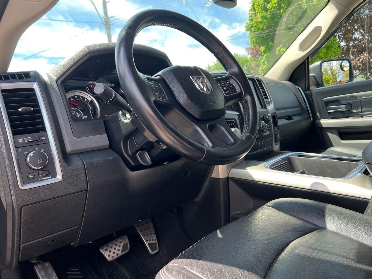 2018 RAM 1500 SLT Crew Cab LWB 4WD - Photo #9
