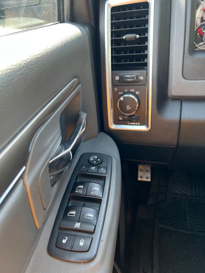 2018 RAM 1500 SLT Crew Cab LWB 4WD - Photo #14