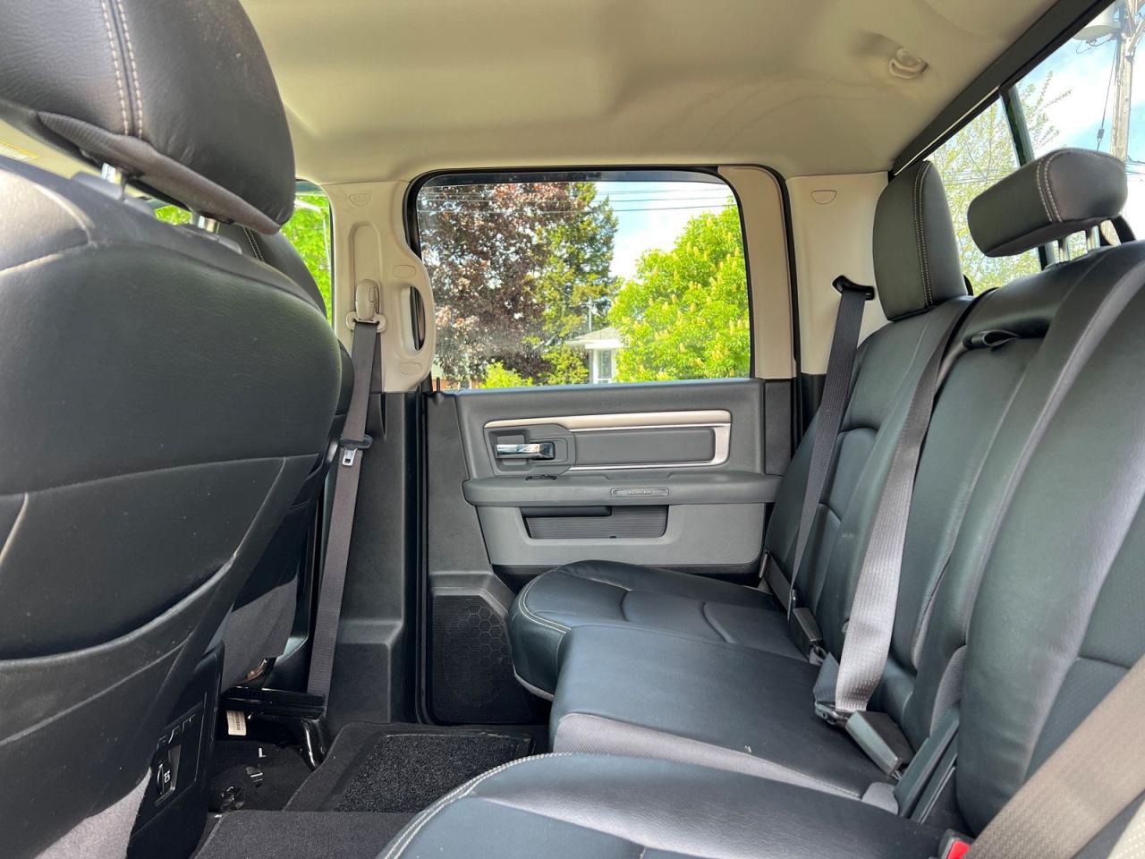 2018 RAM 1500 SLT Crew Cab LWB 4WD - Photo #15