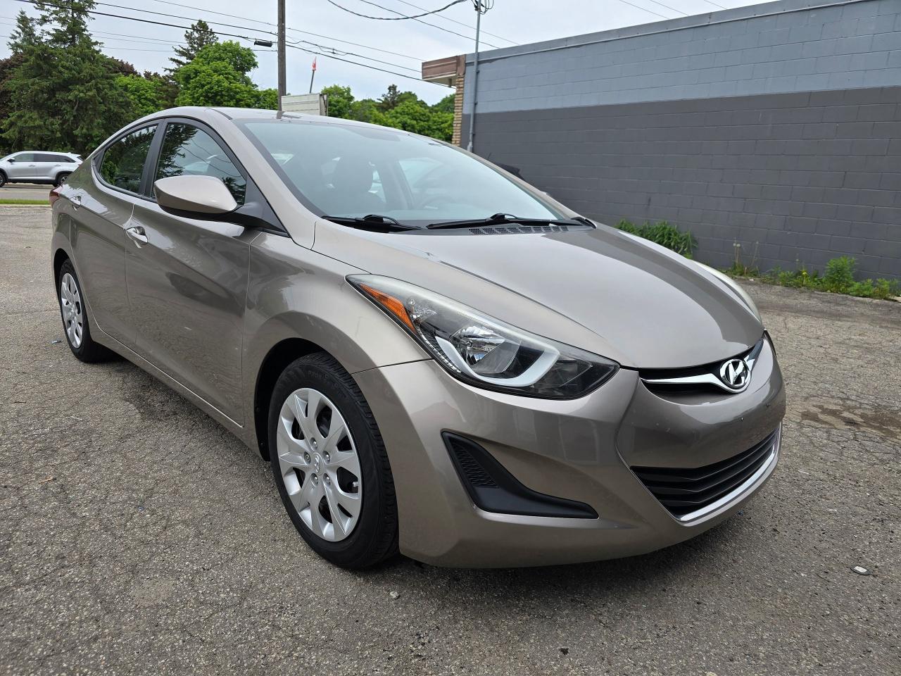 2014 Hyundai Elantra GL - Photo #6