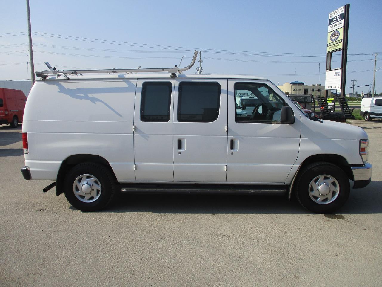 2014 Ford Econoline Commercial - Photo #4