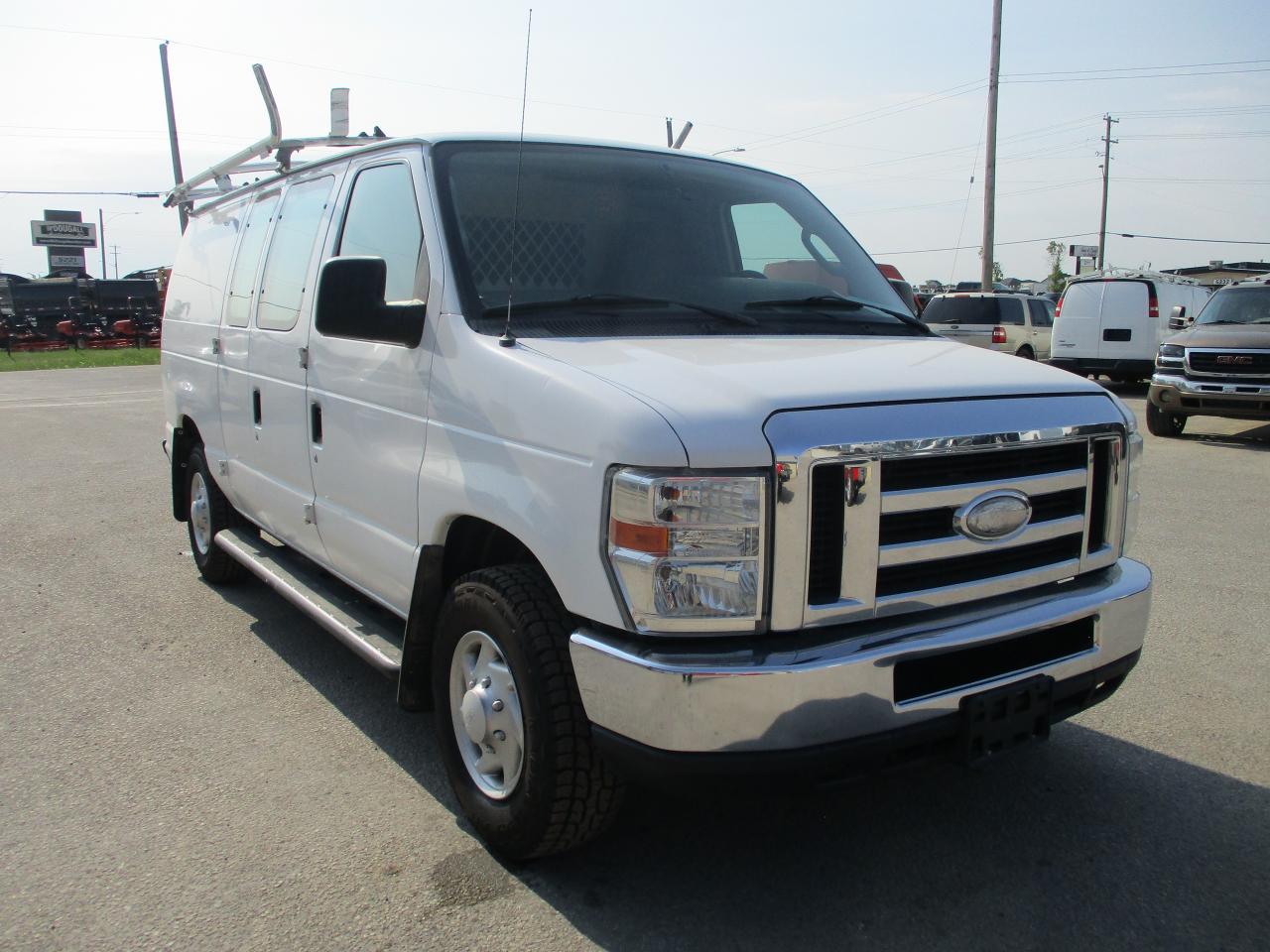 2014 Ford Econoline Commercial - Photo #3