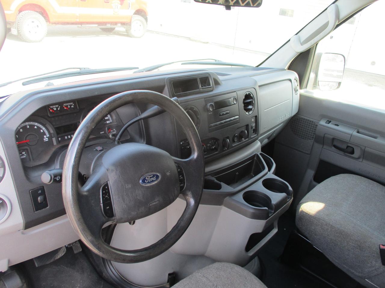 2014 Ford Econoline Commercial - Photo #9