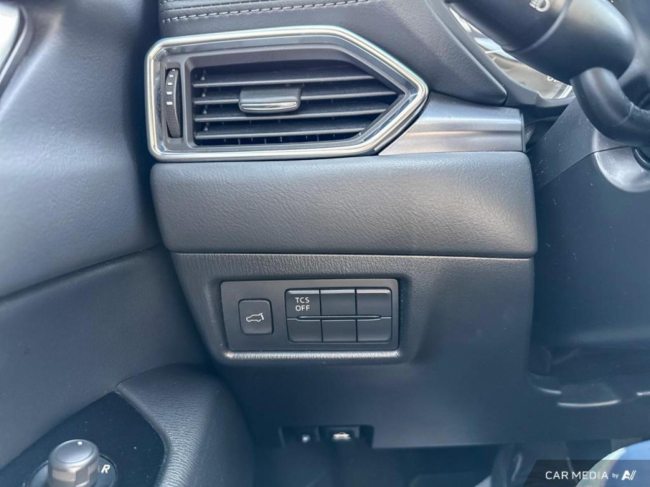 2017 Mazda CX-5 GS / LEATHER / NAV / POWER TAILGATE / HTD SEATS - Photo #13
