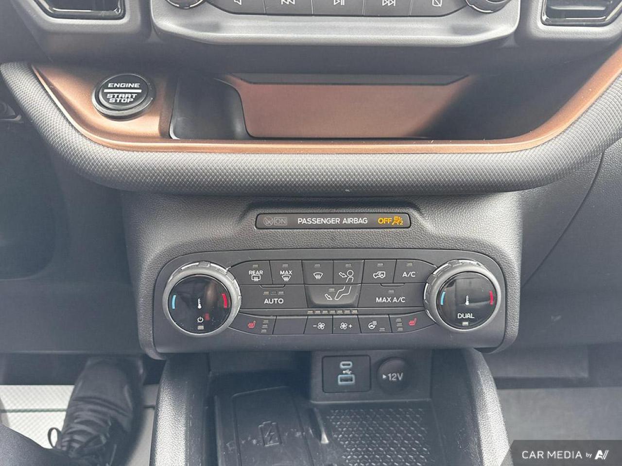 2022 Ford Bronco Sport OUTER BANKS / NO ACCIDENTS / LEATHER / SUNROOF - Photo #16