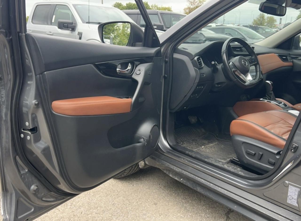 2019 Nissan Rogue SL - Photo #4