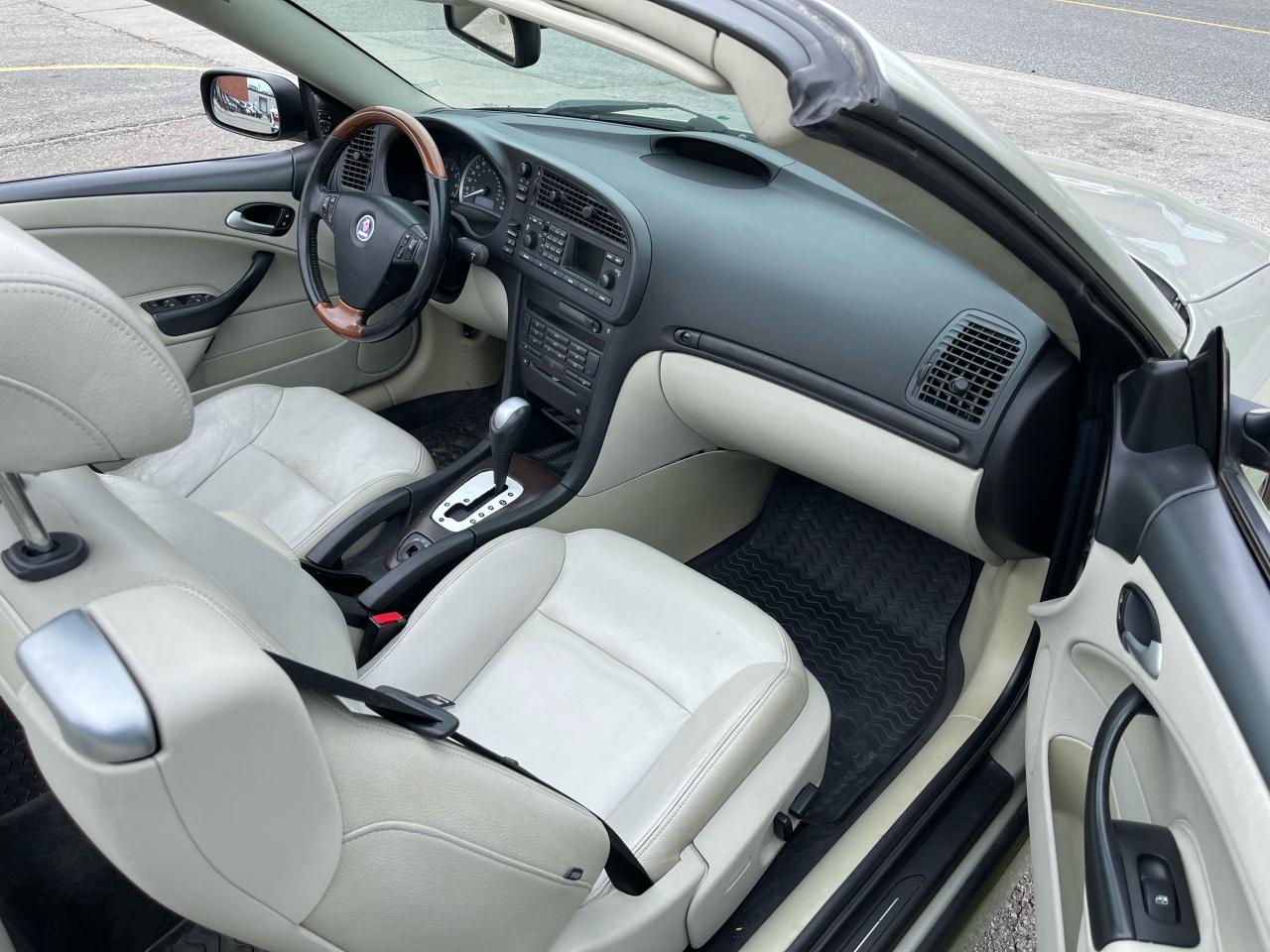 2005 Saab 9-3 Arc - Photo #12