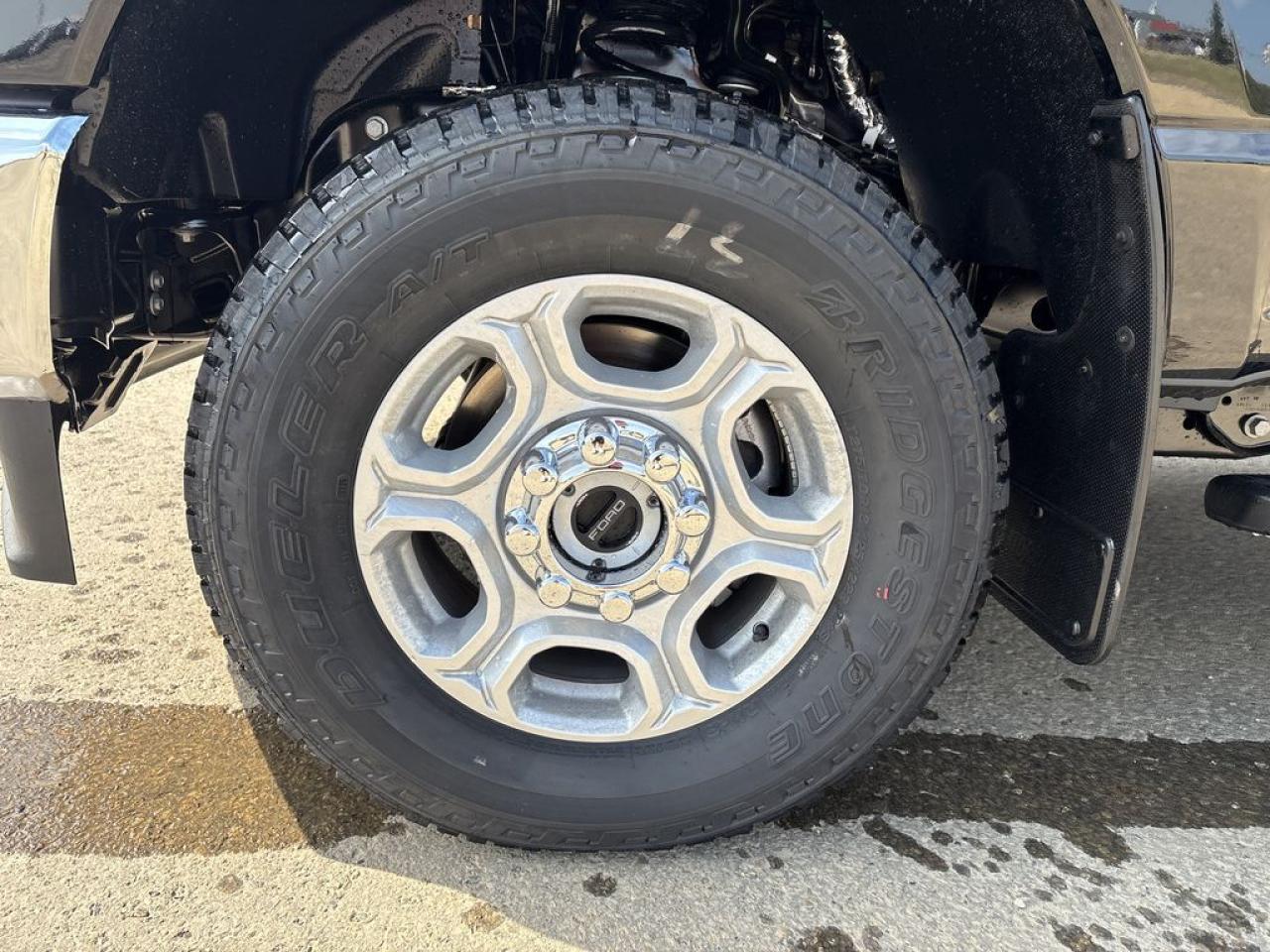 2025 Ford F-350 Super Duty SRW XLT 8' Box 613A Photo5