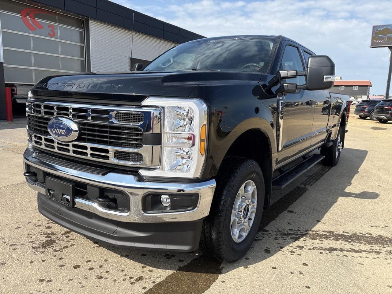 2025 Ford F-350 Super Duty SRW XLT 8' Box 613A Photo1