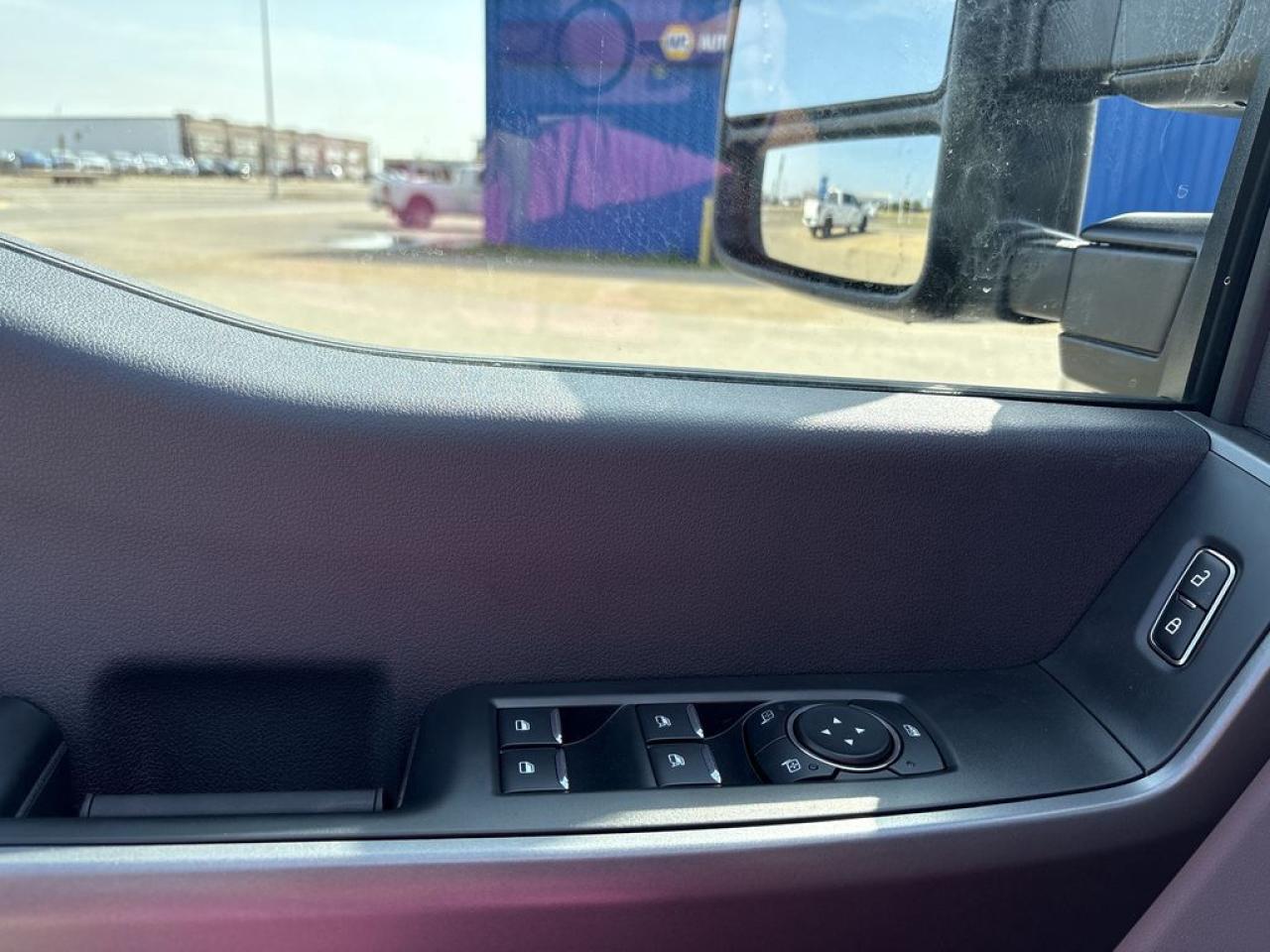 2025 Ford F-350 Super Duty SRW XLT 8' Box 613A Photo5
