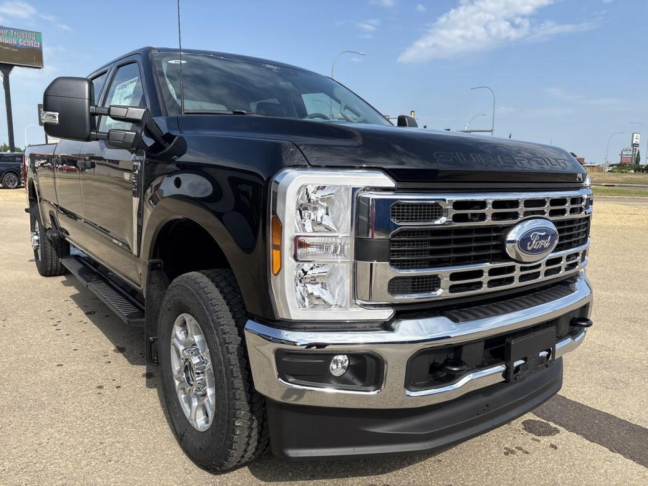 2025 Ford F-350 Super Duty SRW XLT 8' Box 613A Photo5
