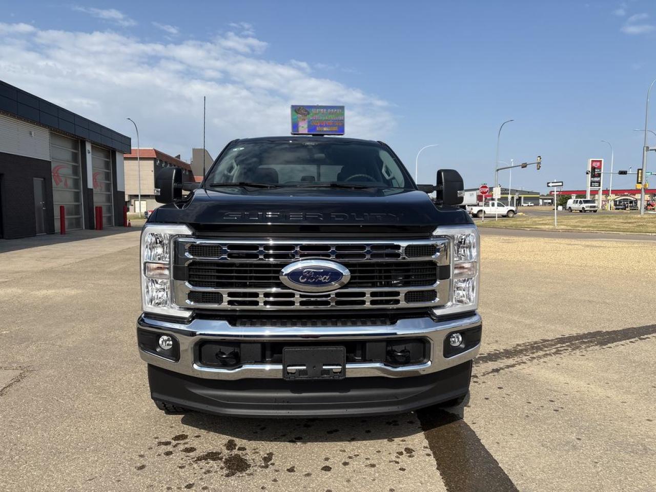 2025 Ford F-350 Super Duty SRW XLT 8' Box 613A Photo5