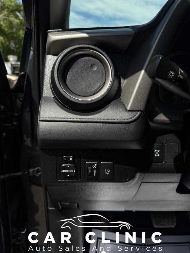 2018 Toyota RAV4 LE - Photo #15