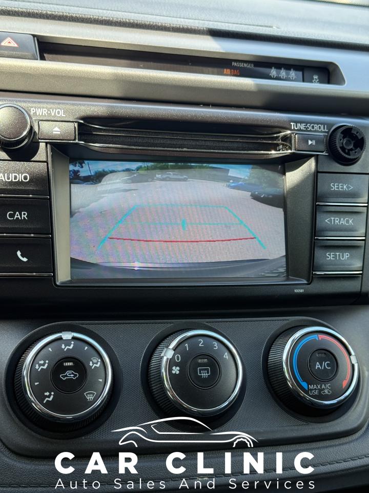 2018 Toyota RAV4 LE - Photo #25
