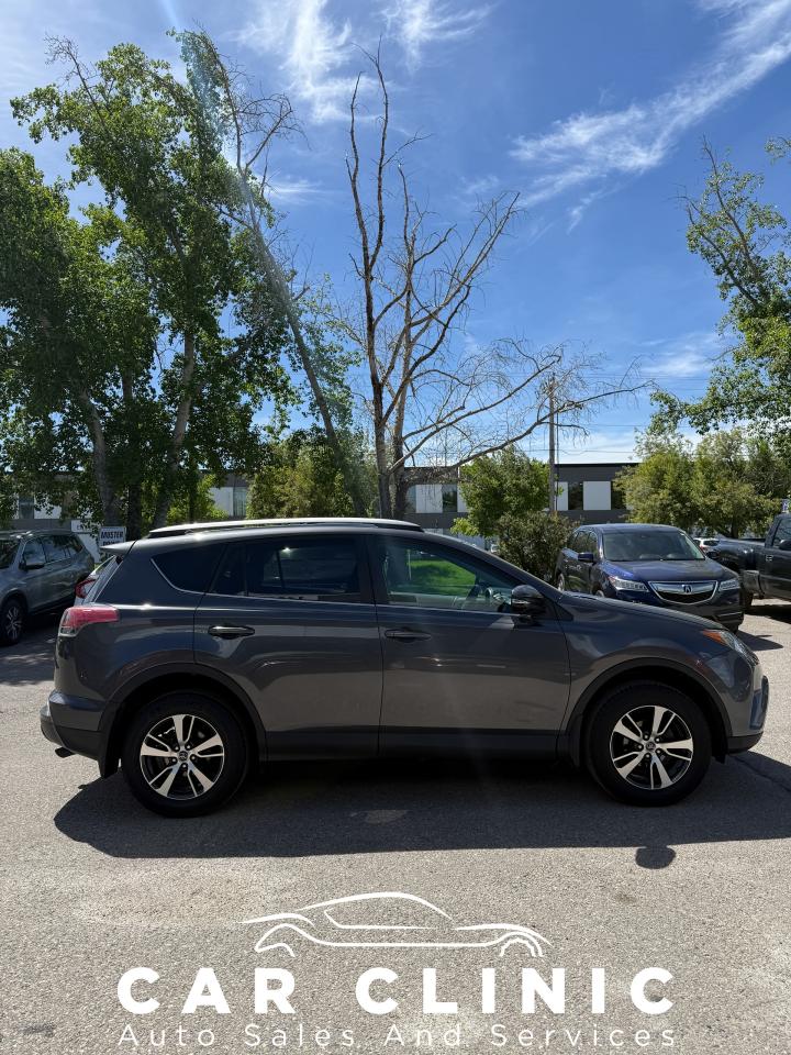 2018 Toyota RAV4 LE - Photo #7