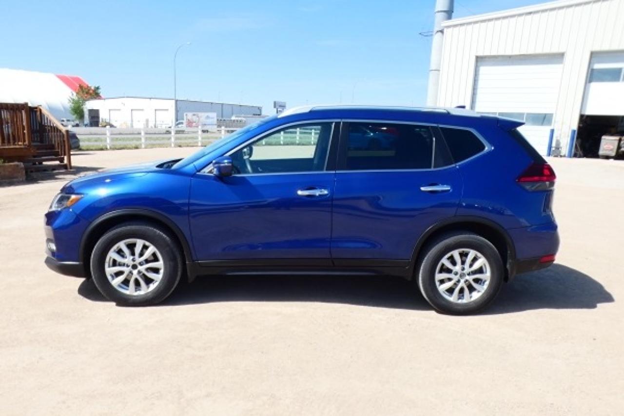2020 Nissan Rogue SV AWD w/Htd cloth seats, BUC - Photo #1