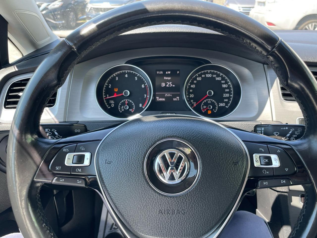 2016 Volkswagen Golf TRENDLINE - Photo #10