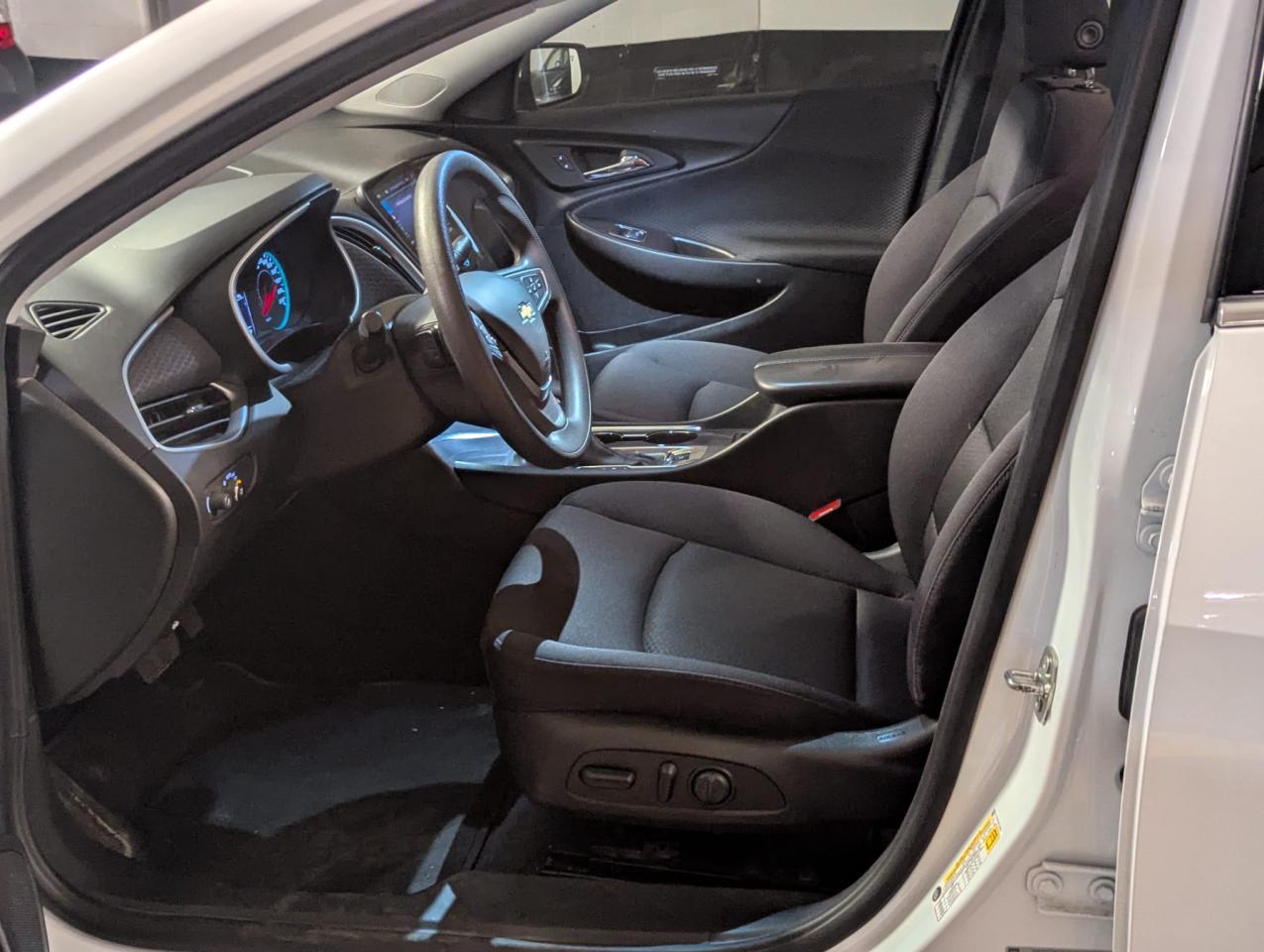 2023 Chevrolet Malibu 1LT Photo