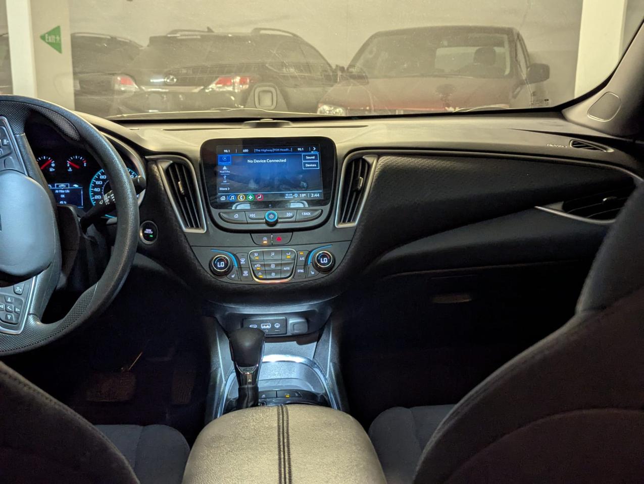 2023 Chevrolet Malibu 1LT Photo3