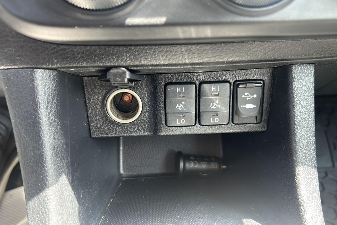 2016 Toyota Corolla S - Photo #15