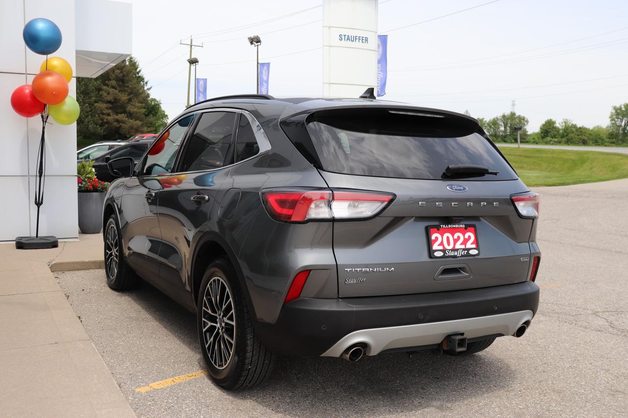 2022 Ford Escape Titanium Plug-In Hybrid FWD Photo3