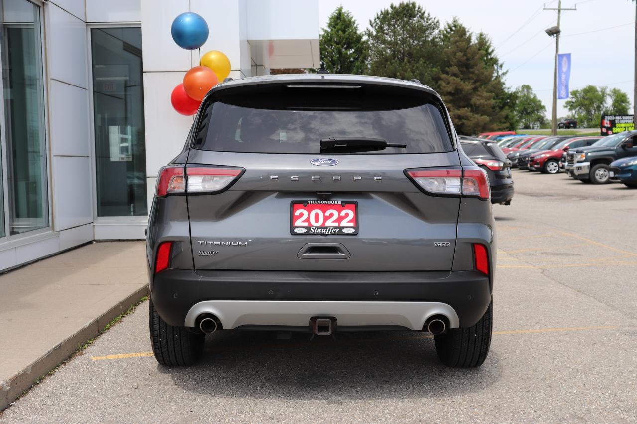 2022 Ford Escape Titanium Plug-In Hybrid FWD Photo2