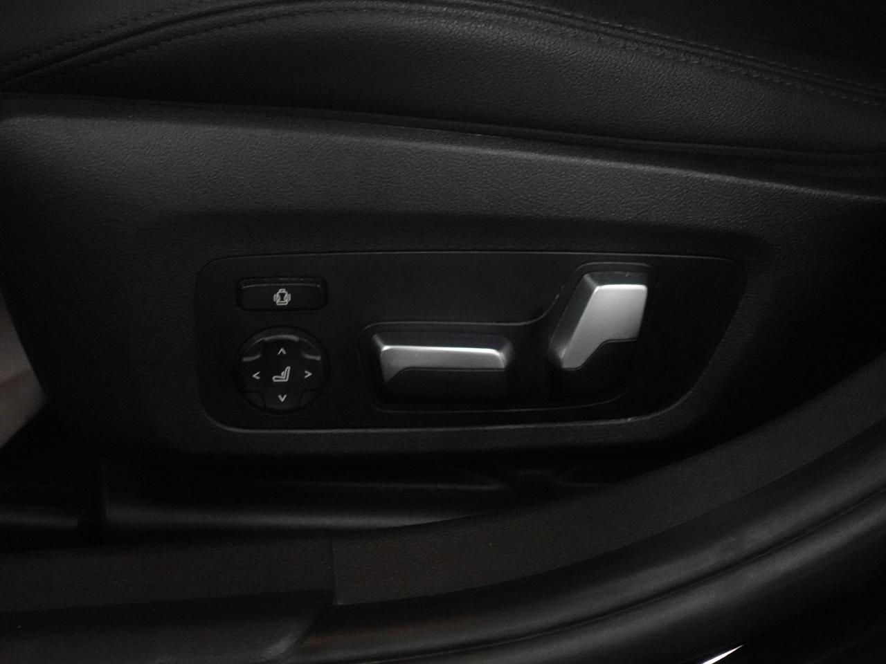 2020 BMW 3 Series 330i | xDrive | Nav | Leather | Sunroof | BSM