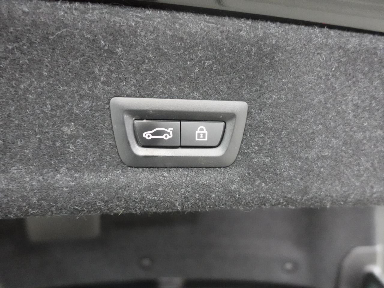 2020 BMW 3 Series 330i | xDrive | Nav | Leather | Sunroof | BSM