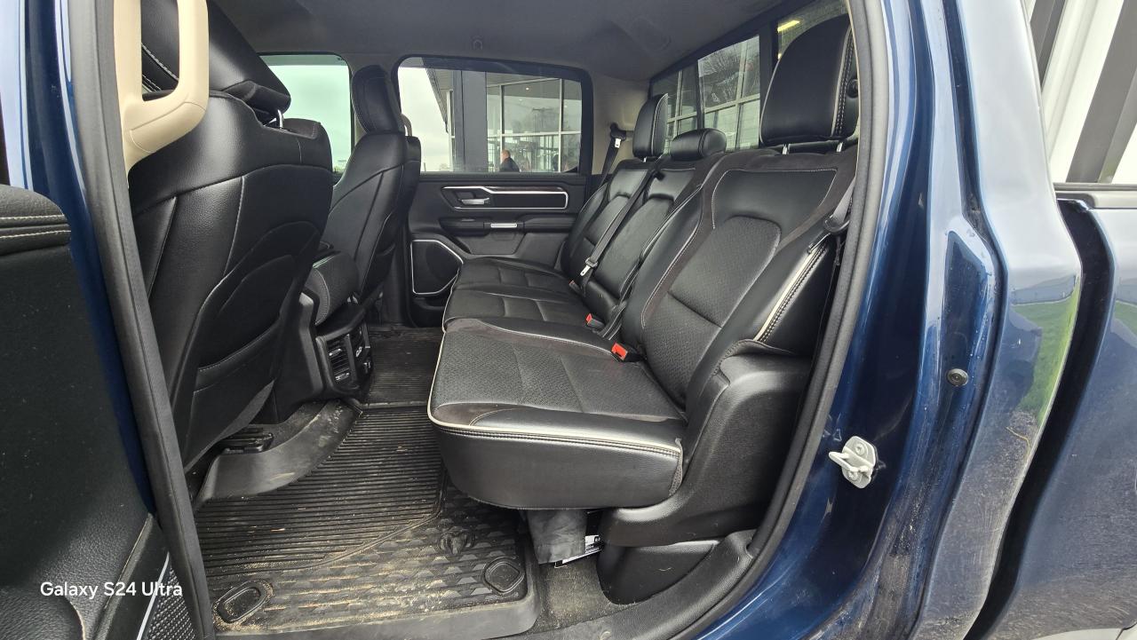 2020 RAM 1500 Laramie - Photo #10