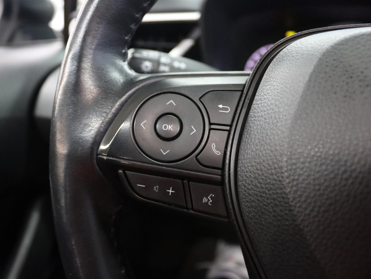 2021 Toyota Corolla LE UPGRADE | Sunroof | LaneDep | BSM | CarPlay