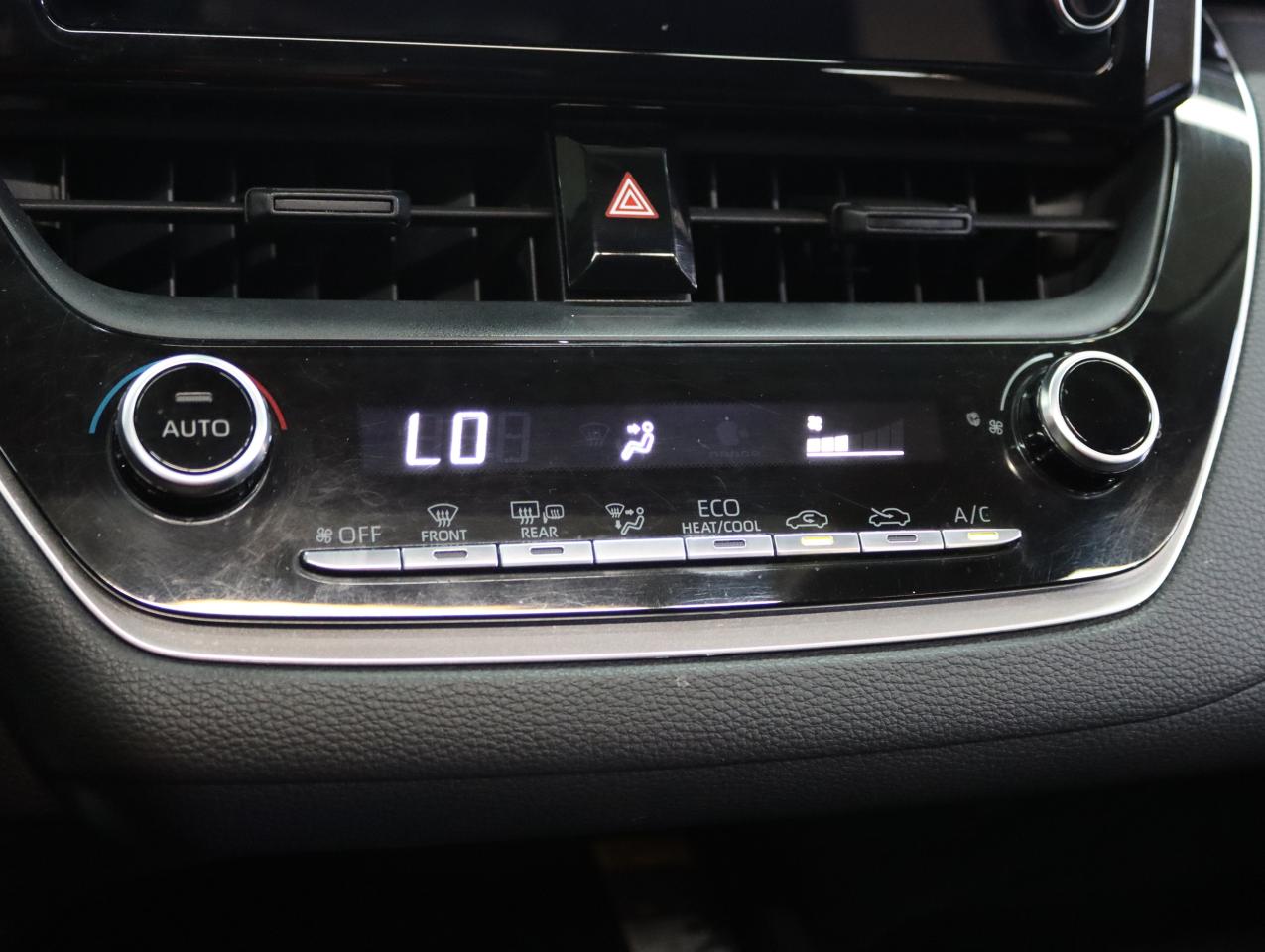 2021 Toyota Corolla LE UPGRADE | Sunroof | LaneDep | BSM | CarPlay