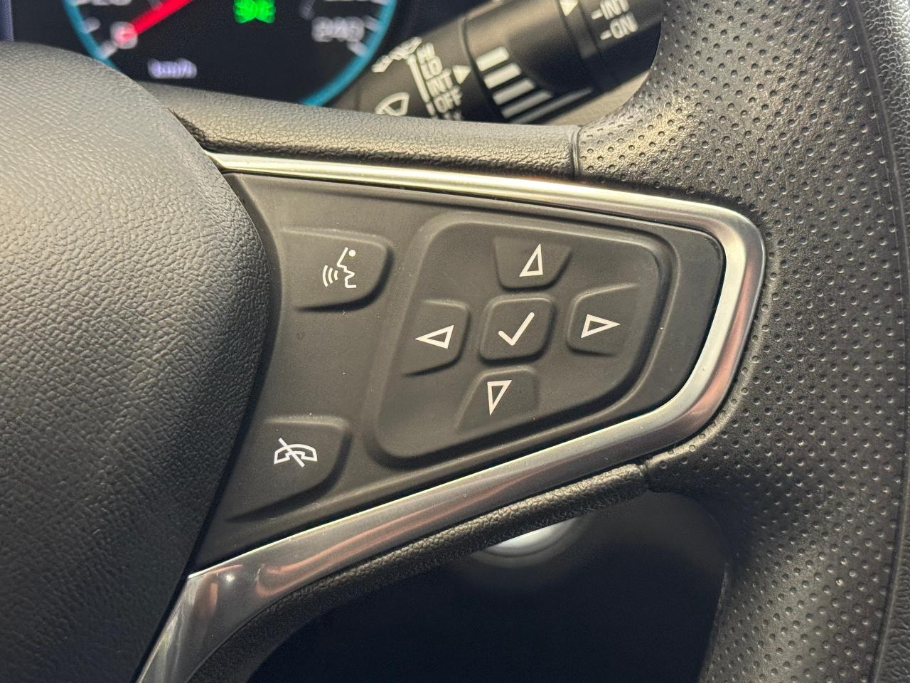 2022 Chevrolet Equinox LS+New Brakes+Camera+Collision Alert+CLEAN CARFAX Photo48