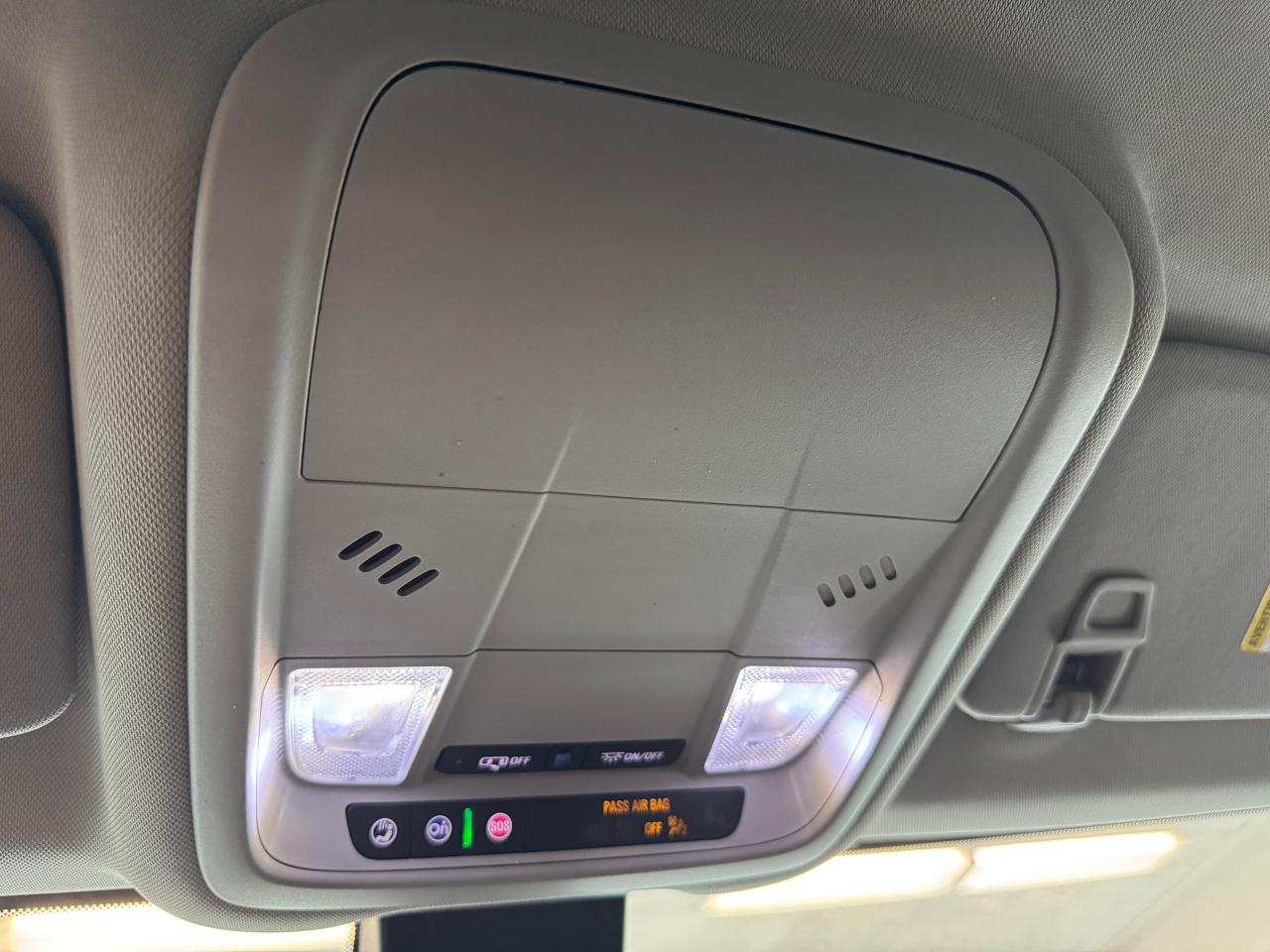 2022 Chevrolet Equinox LS+New Brakes+Camera+Collision Alert+CLEAN CARFAX Photo120