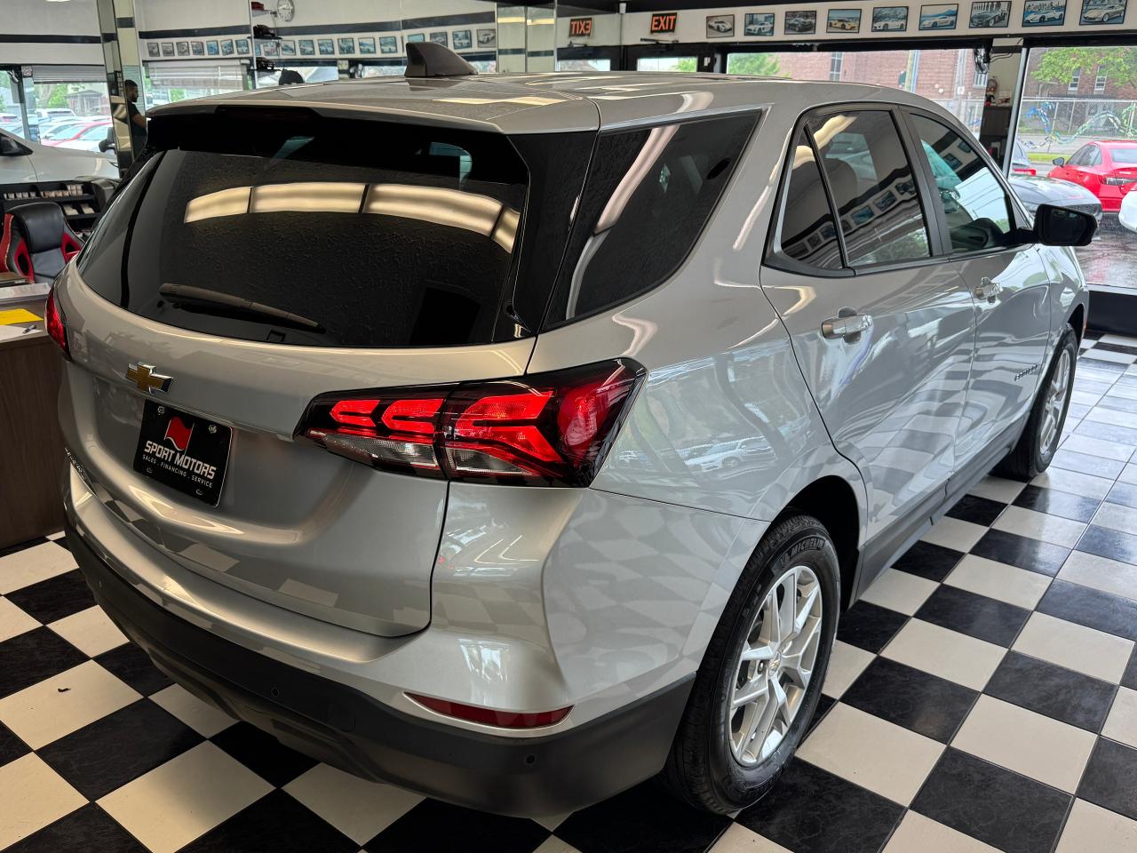 2022 Chevrolet Equinox LS+New Brakes+Camera+Collision Alert+CLEAN CARFAX Photo76