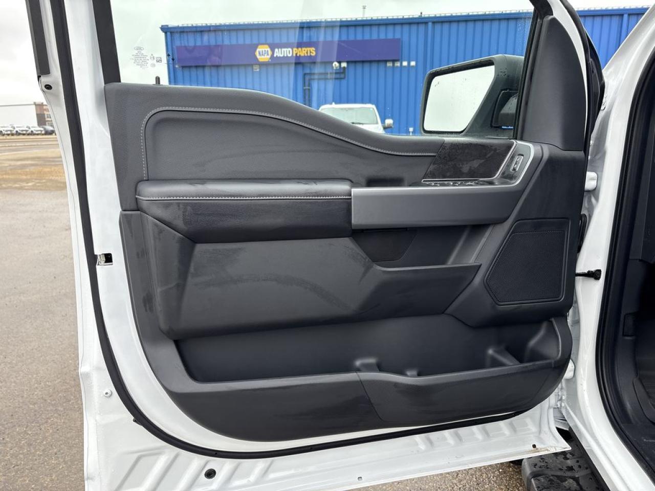 2025 Ford F-150 XLT 5.5' Box 302A Photo3