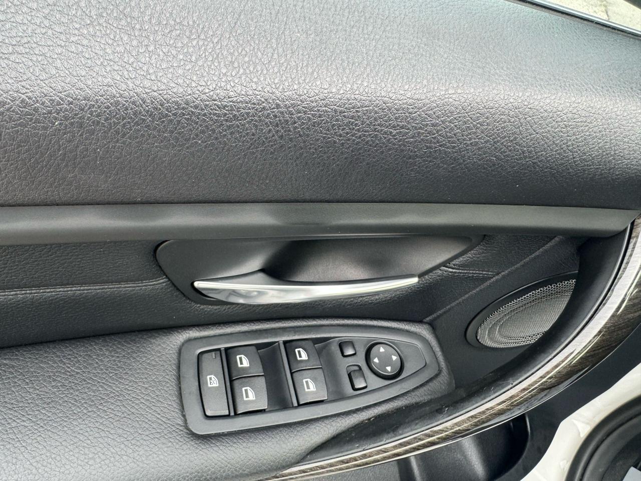 2015 BMW 3 Series 328i xDrive - Photo #17