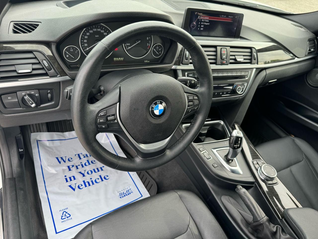 2015 BMW 3 Series 328i xDrive - Photo #9