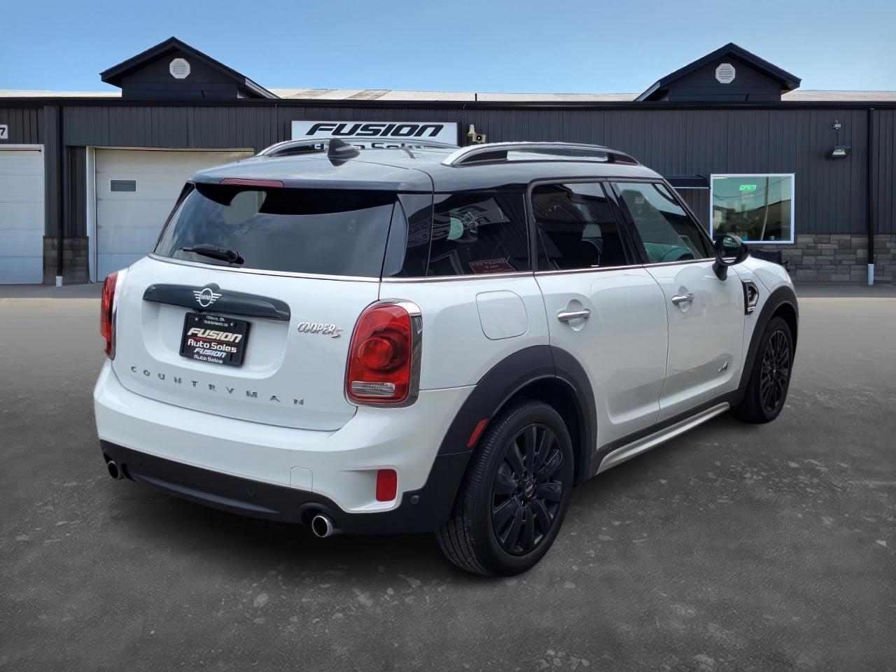 2019 MINI Cooper Countryman Cooper S-AWD-NAVIGATION-SUNROOF-LEATHER-REAR CAMER - Photo #5