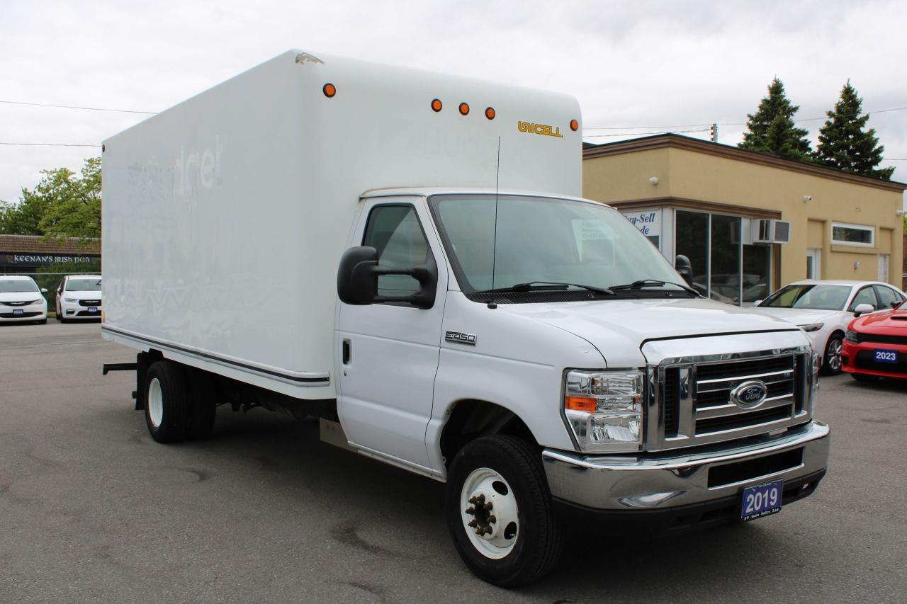 2019 Ford E-Series Cutaway  - Photo #3