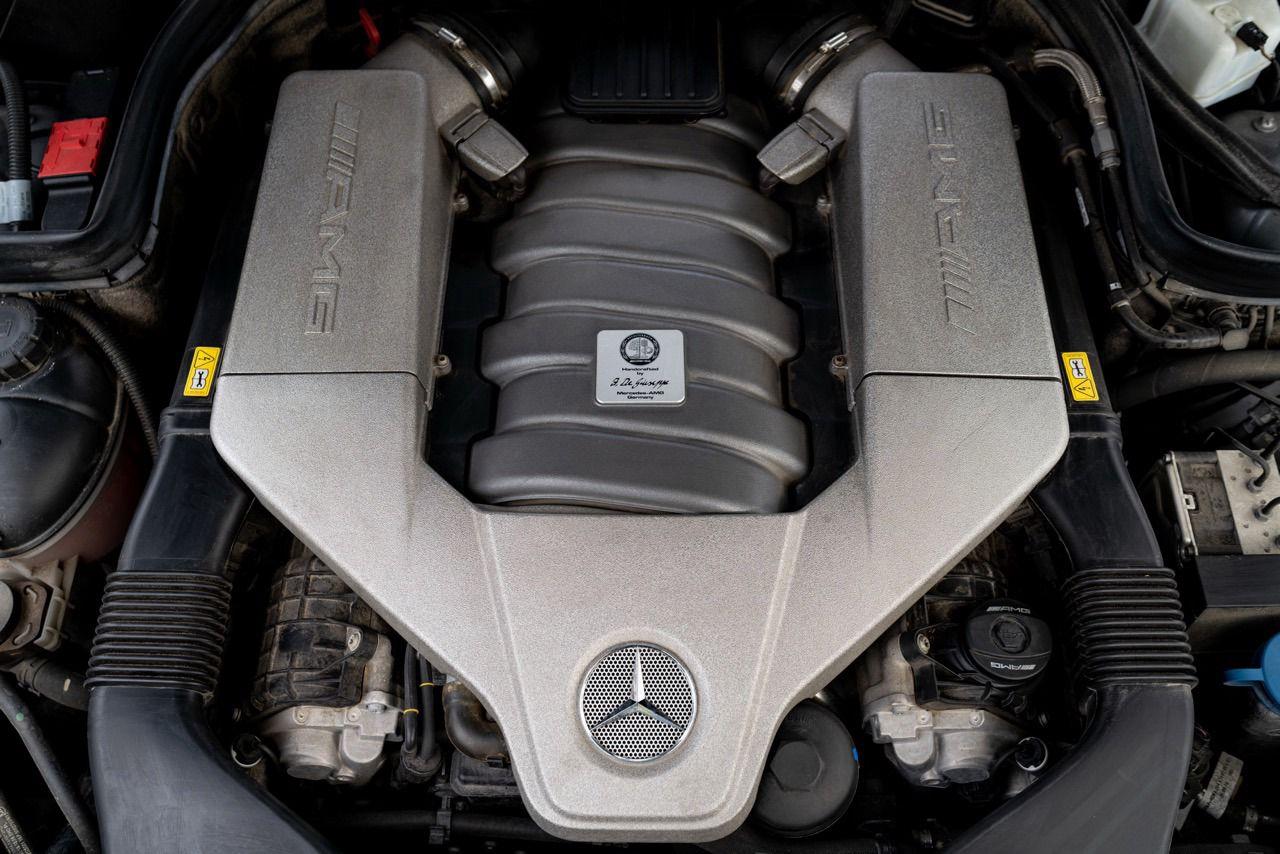 2015 Mercedes-Benz C-Class C63 AMG Coupe 507 EDITION - Photo #13