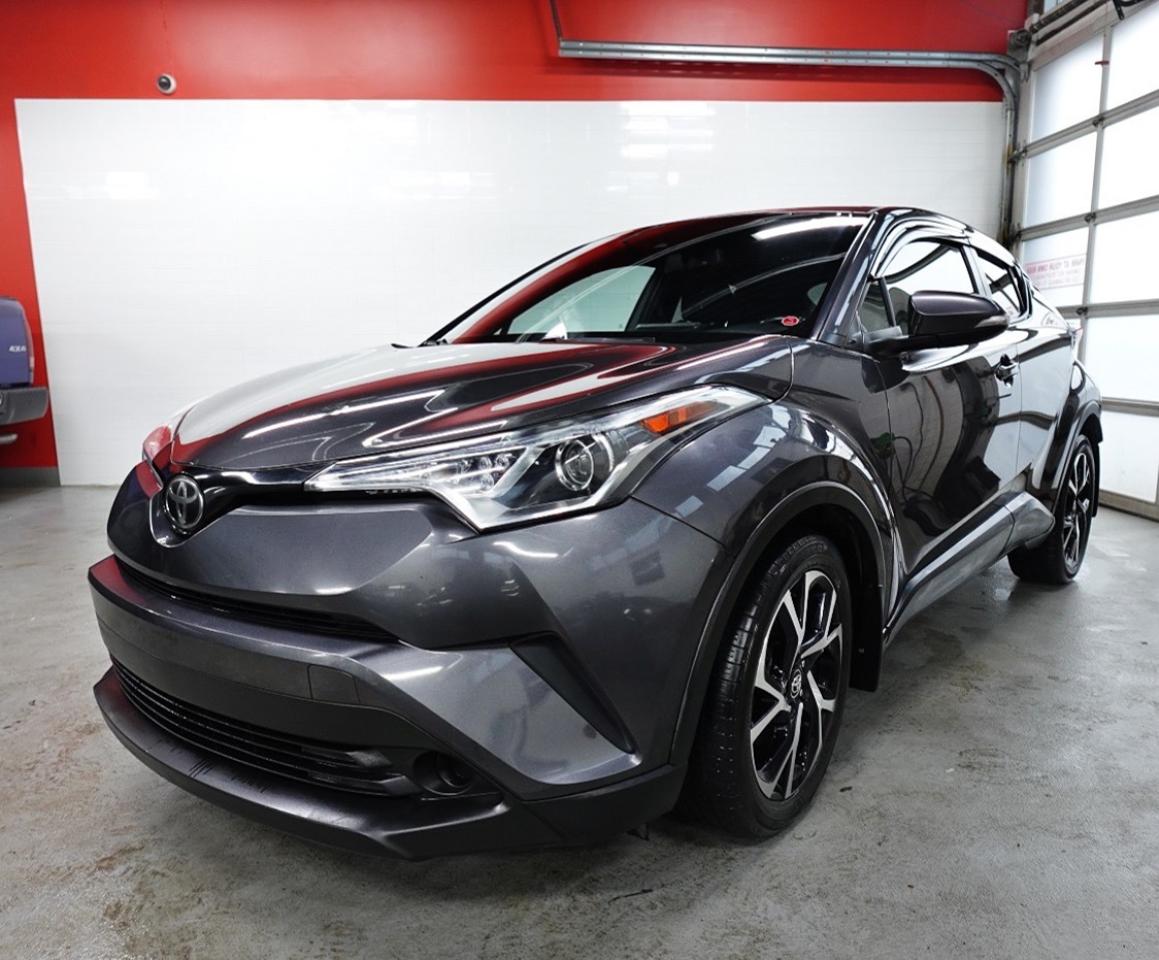 2018 Toyota C-HR XLE MODEL,NO ACCIDENT,LOADED,SERVICE RECORDS - Photo #3