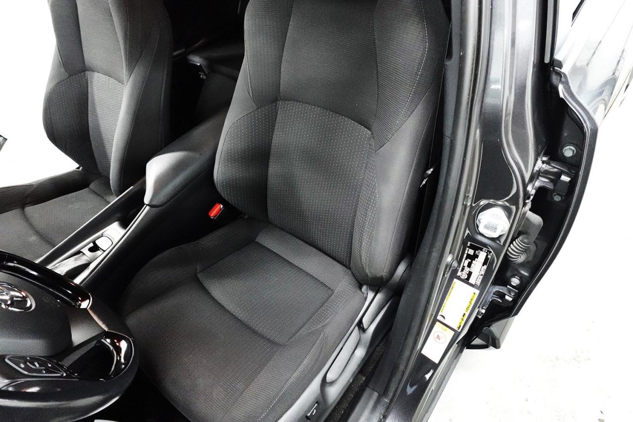 2018 Toyota C-HR XLE MODEL,NO ACCIDENT,LOADED,SERVICE RECORDS - Photo #15