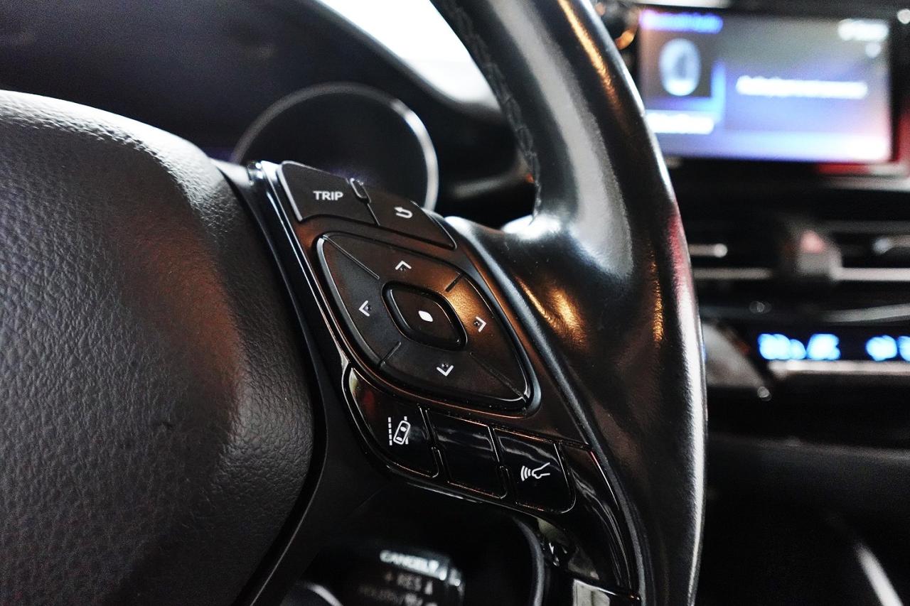 2018 Toyota C-HR XLE MODEL,NO ACCIDENT,LOADED,SERVICE RECORDS - Photo #27