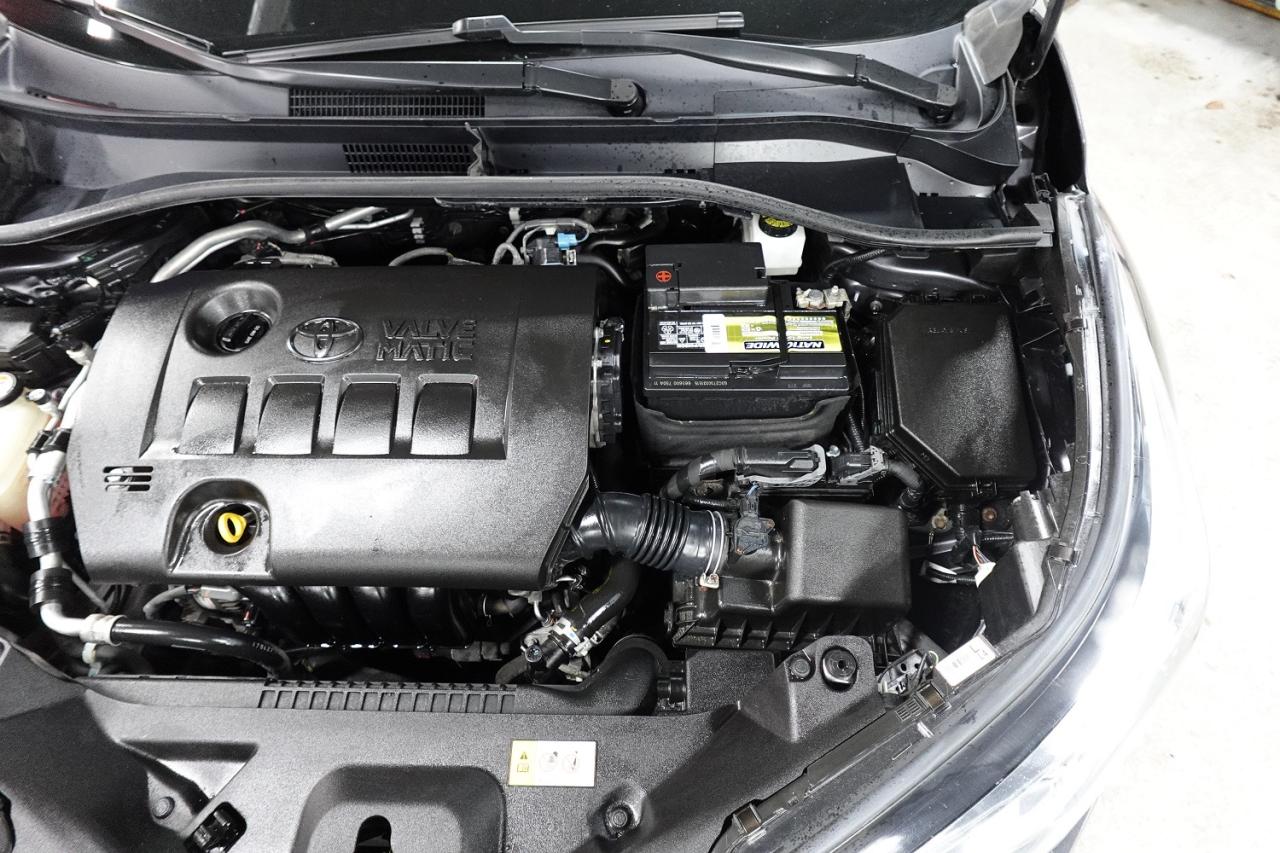 2018 Toyota C-HR XLE MODEL,NO ACCIDENT,LOADED,SERVICE RECORDS - Photo #30