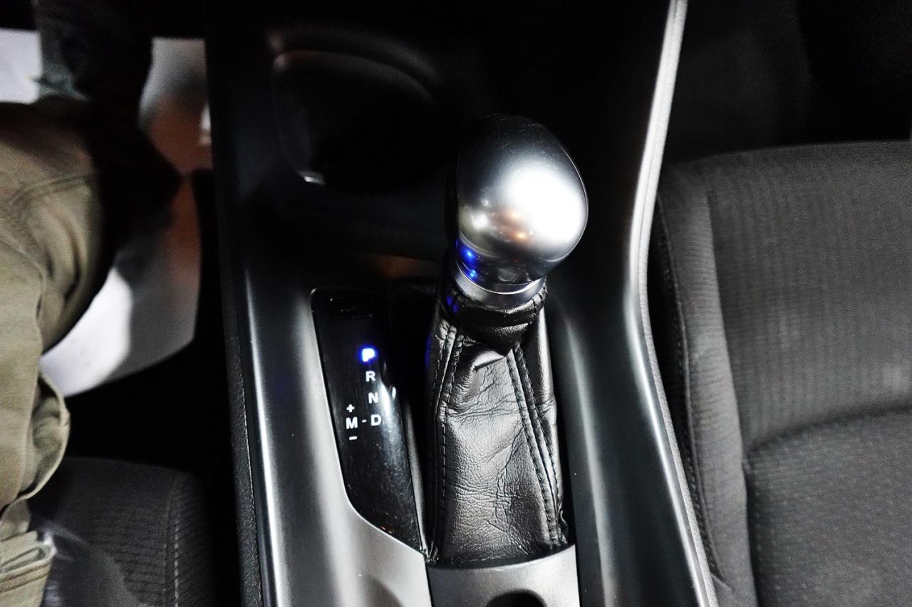 2018 Toyota C-HR XLE MODEL,NO ACCIDENT,LOADED,SERVICE RECORDS - Photo #24