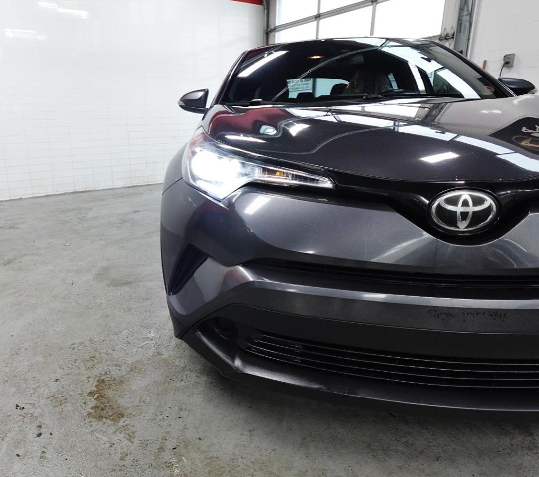 2018 Toyota C-HR XLE MODEL,NO ACCIDENT,LOADED,SERVICE RECORDS - Photo #33