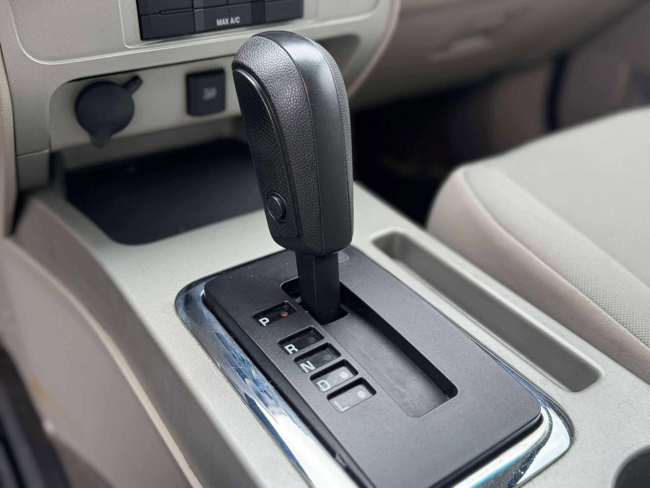 2011 Ford Escape XLT - Photo #21