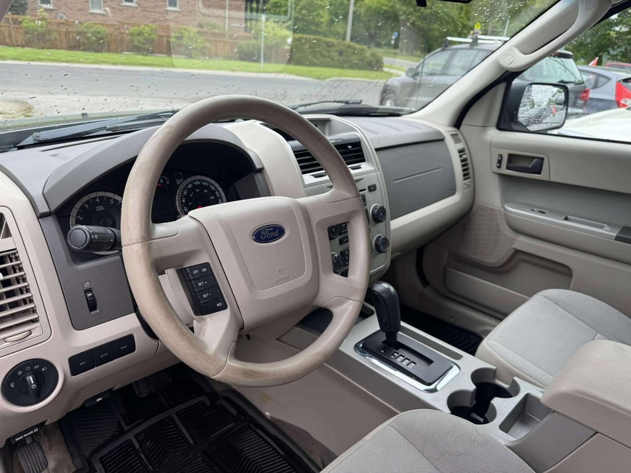 2011 Ford Escape XLT - Photo #15