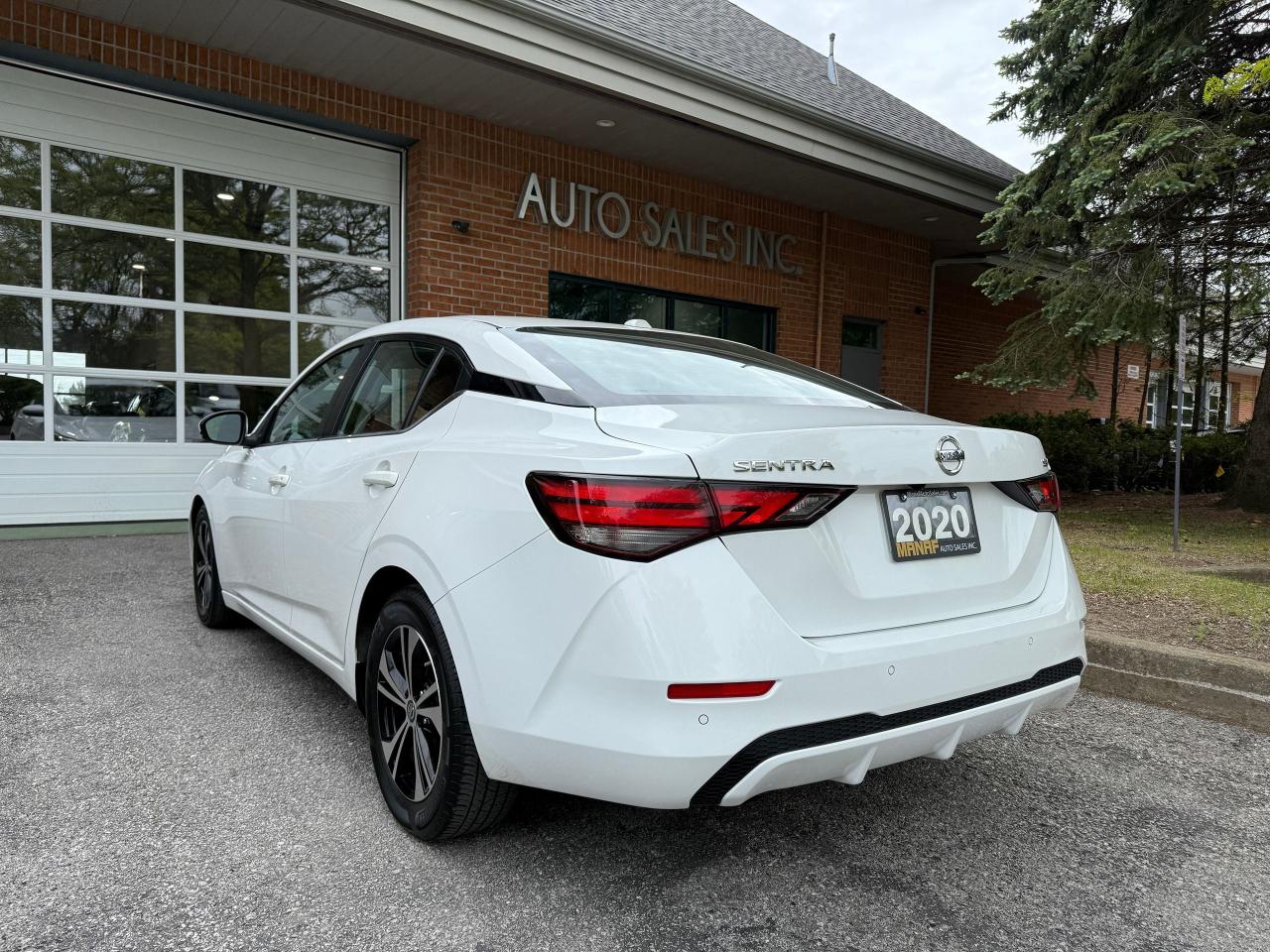 2020 Nissan Sentra SV - Photo #6